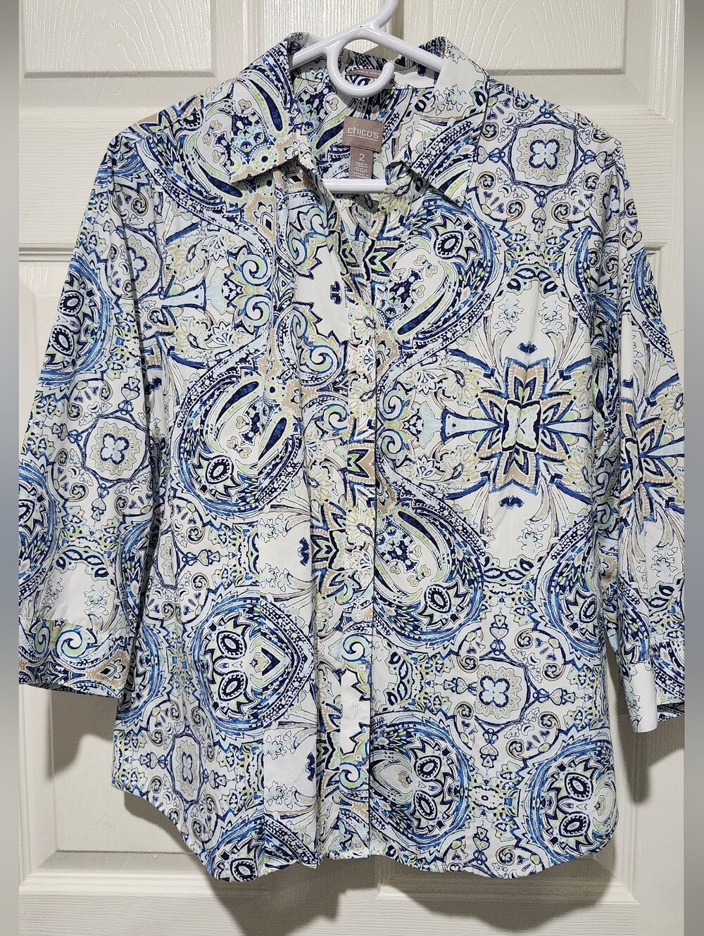 Chicos Blue & White Paisley Button-Up Shirt